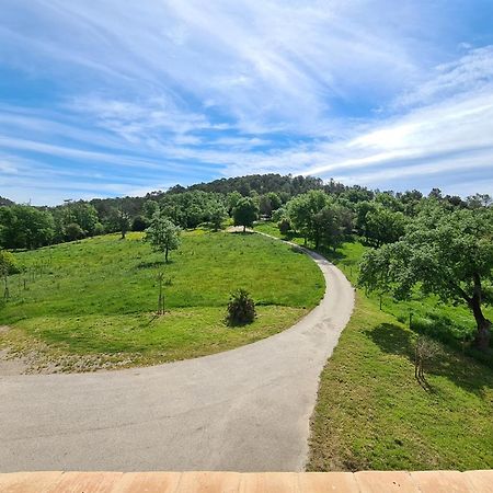 Harveys Homestay - Adults Only Mieres  Kamer foto