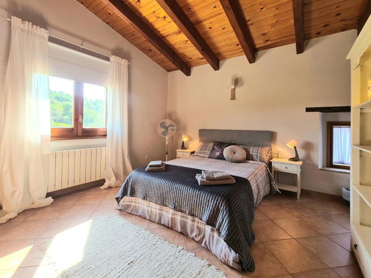 Harveys Homestay - Adults Only Mieres  Kamer foto